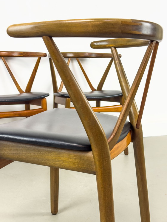 Image 1 of Mod. 255 Dining Chairs By Henning Kjaernulf For Bruno Hansen, 1960S, Set Of 4