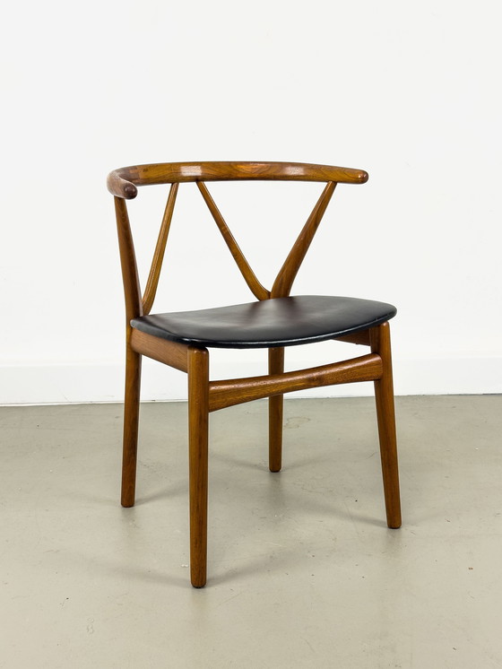 Image 1 of Mod. 255 Dining Chairs By Henning Kjaernulf For Bruno Hansen, 1960S, Set Of 4