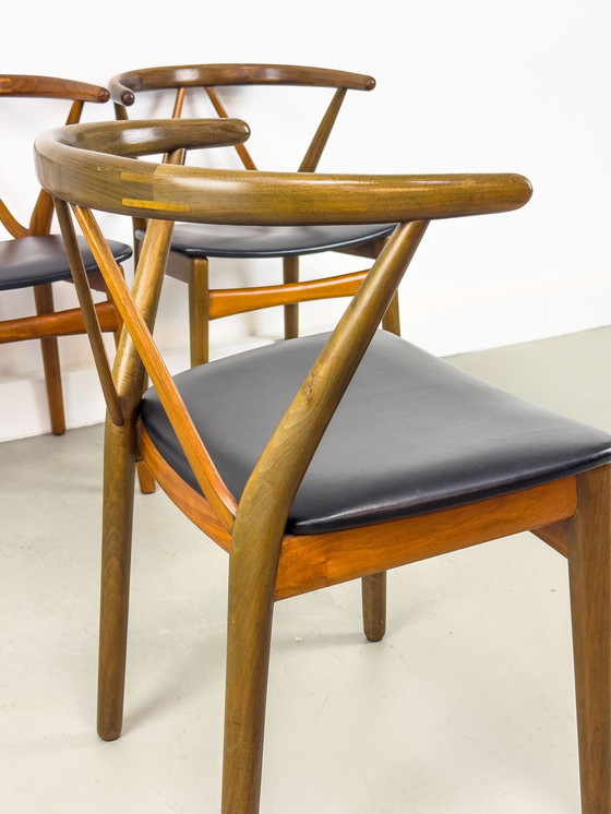 Image 1 of Mod. 255 Dining Chairs By Henning Kjaernulf For Bruno Hansen, 1960S, Set Of 4