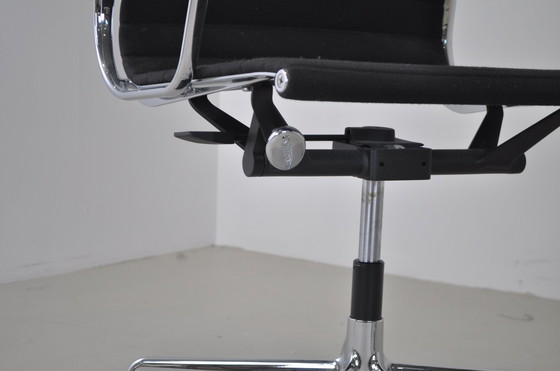 Image 1 of Vitra EA117 Ch & R Eames, office chair with low back