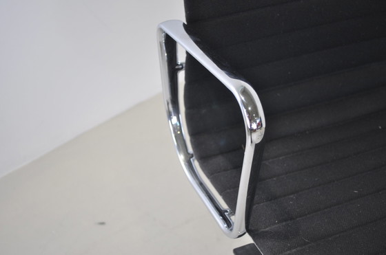 Image 1 of Vitra EA117 Ch & R Eames, office chair with low back