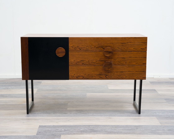 Image 1 of 70s Xs sideboard in rosewood, restored.