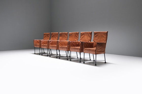 Image 1 of 6 chaises de salle à manger Chaplin vintage en cuir cognac par Gerard van den Berg - Montis