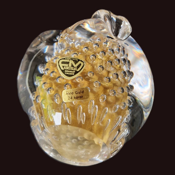 Image 1 of Fm Konstglas - Solid Apple With Real Gold