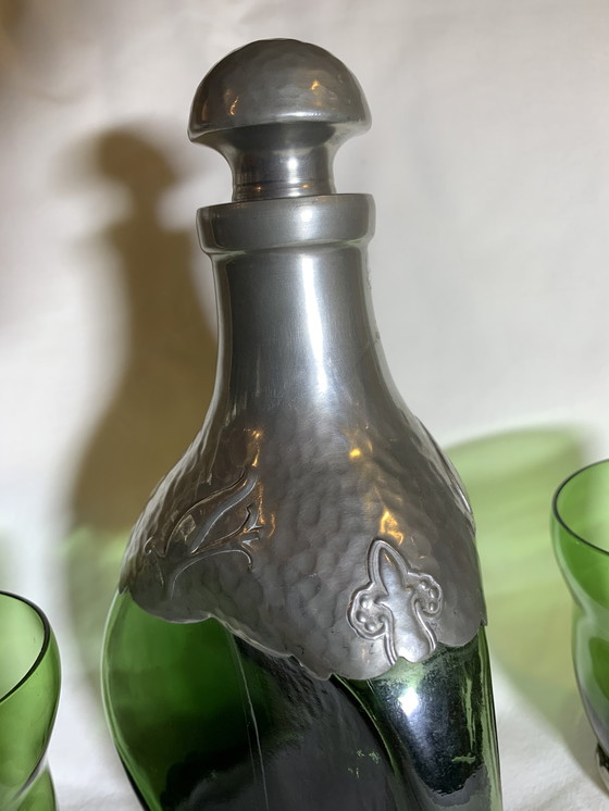 Image 1 of Gero - Georg Nilsson - Triangular Green Glass Carafe And Two Glasses