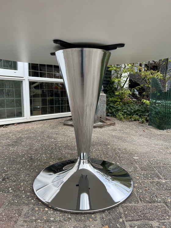 Image 1 of Pedrali design table, round