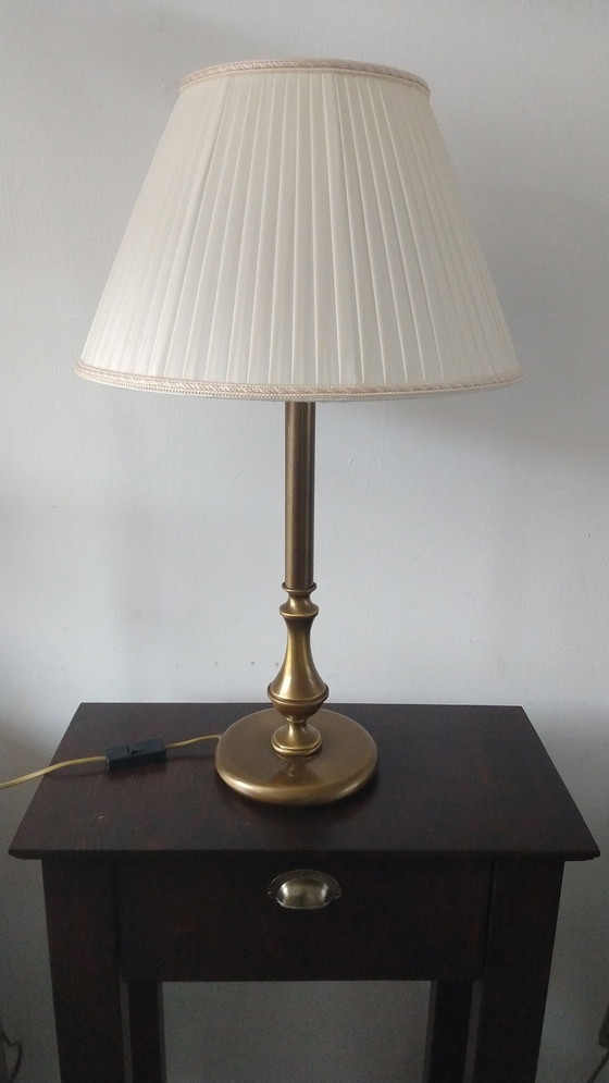 Image 1 of Lampada da tavolo classica vintage in ottone spazzolato