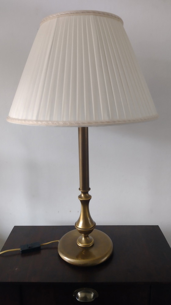 Image 1 of Lampada da tavolo classica vintage in ottone spazzolato