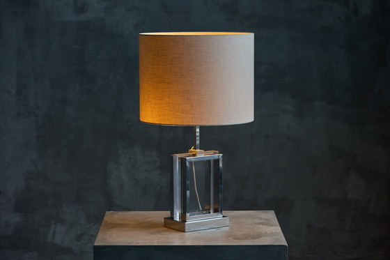 Image 1 of Lampada da tavolo Hollywood Regency con base cromata e in plexiglass, Francia, anni '70