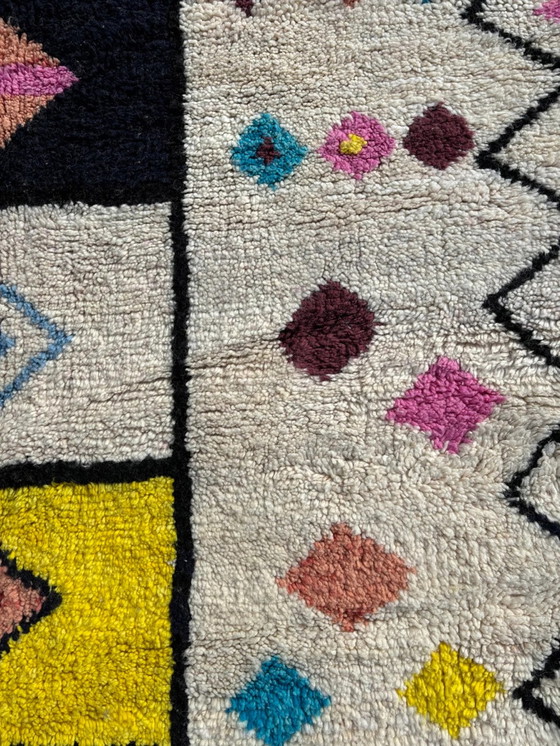 Image 1 of Tapis marocain moderne en laine Azilal