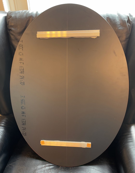 Image 1 of Miroir mural ovale gravé