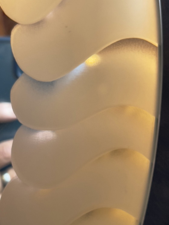 Image 1 of Miroir mural ovale gravé