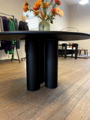 Aime Té Franky dining table black round
