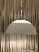 Lampada a sospensione 'AJ Royal' di Arne Jacobsen
