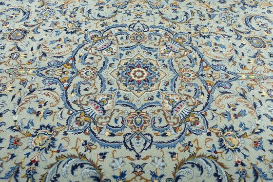 Image 1 of Hand-knotted Keshan Persian rug - 408 X 313 Cm