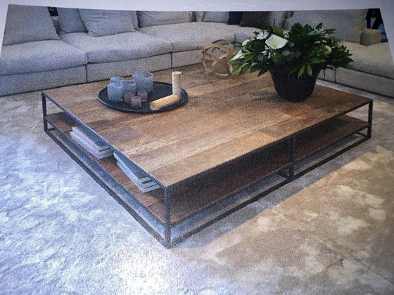 Image 1 of R&R coffee table model Mesa metal structure + wood