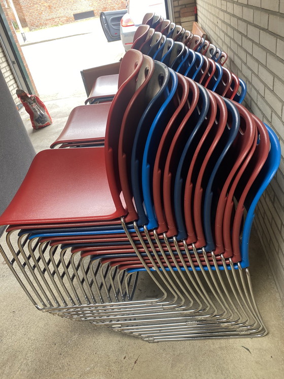 Image 1 of 44x KI Europe Maestro chaises empilables chaises de cantine