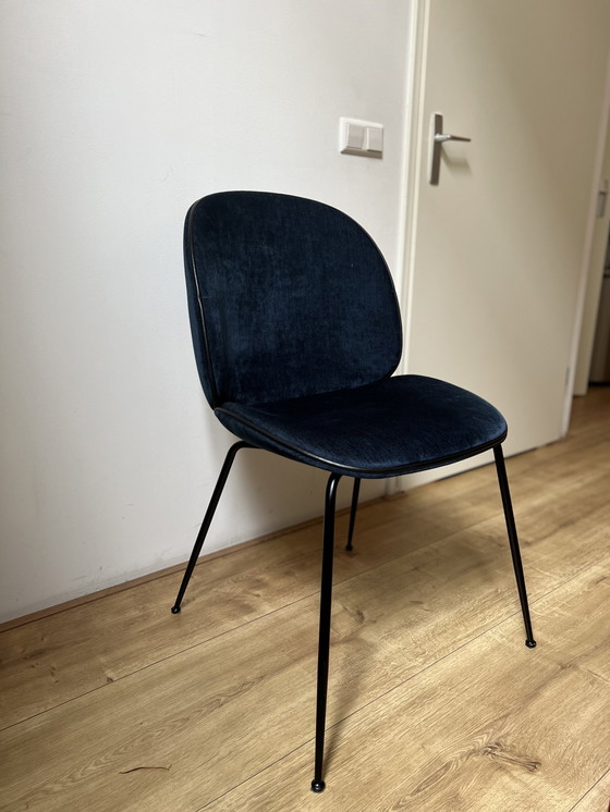 Image 1 of 6x Gubi Beetle chairs