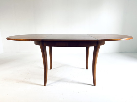 Image 1 of Extendable dining table