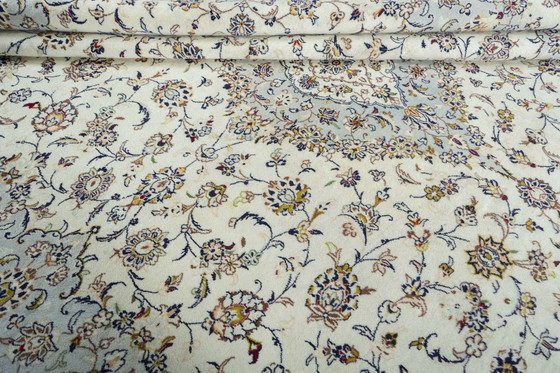 Image 1 of Hand-knotted Keshan oriental rug - 400 X 297 Cm