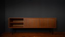 Credenza di metà secolo