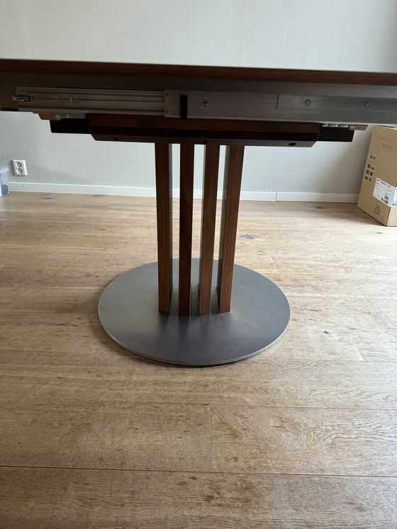 Image 1 of Mesa de comedor extensible Venjacob de 140 a 190 cm