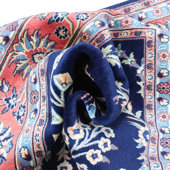 Image 1 of Hand-knotted Saruq carpet 302X201