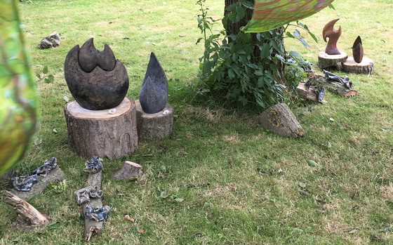 Image 1 of Ceramic sculpture vegetation