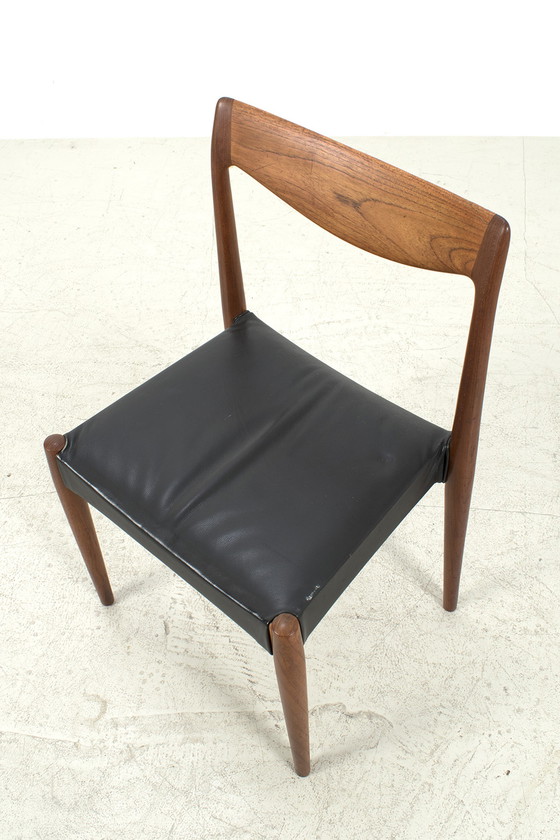 Image 1 of Set of 4 teak chairs art. 66487