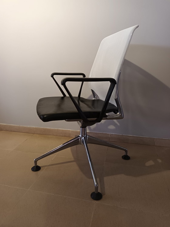 Image 1 of Vitra Meda office chair