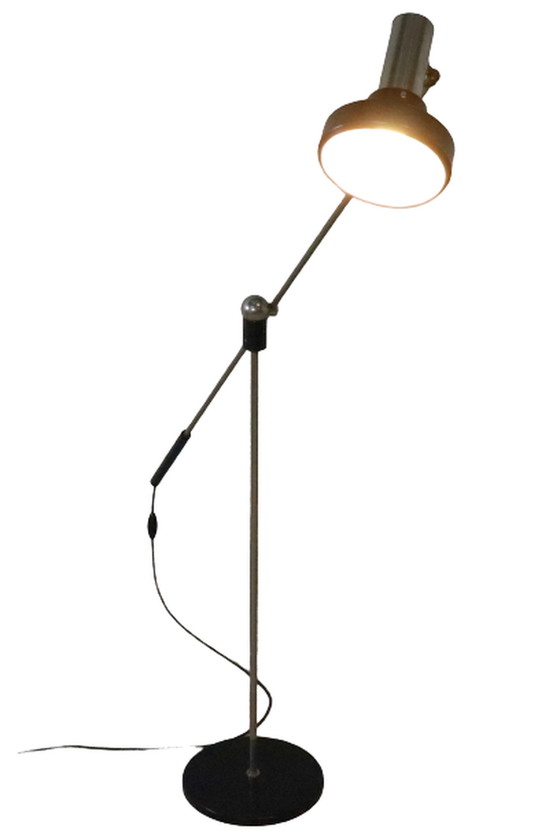 Image 1 of Artiforte Magneto floor lamp H. Fillikes