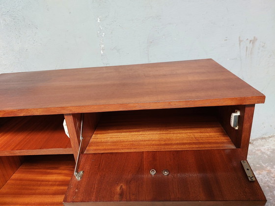 Image 1 of Credenza/armadio da ingresso vintage di metà secolo