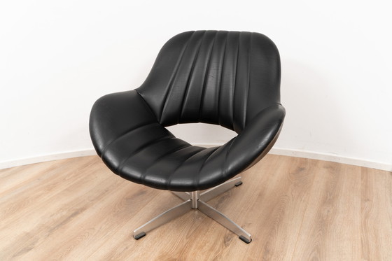 Image 1 of Romefa swivel chair by Enrico Wallès