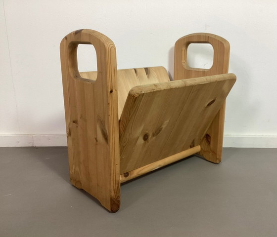 Image 1 of Porte-revues vintage en bois de pin 1970
