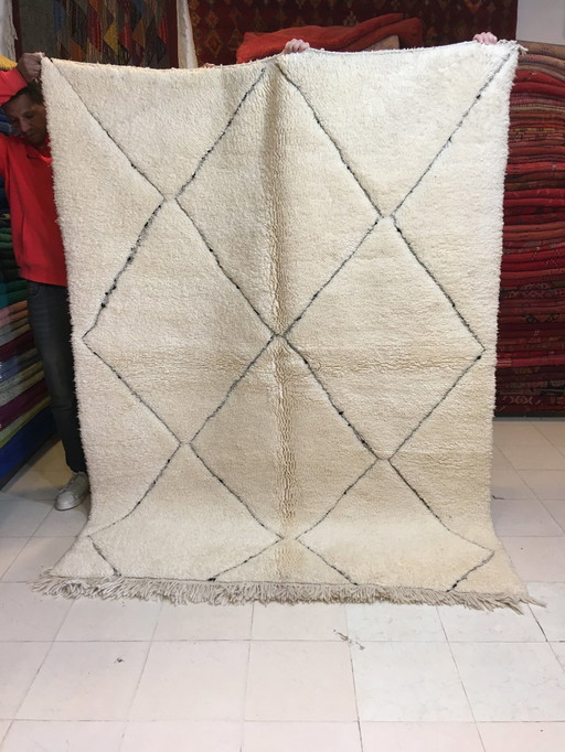 Beni Ouarain Berber Carpet 210 X 163 Cm