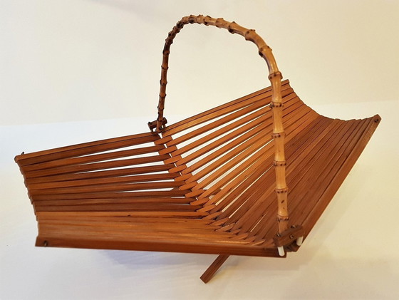 Image 1 of Folding Bamboo Fruit Bowl