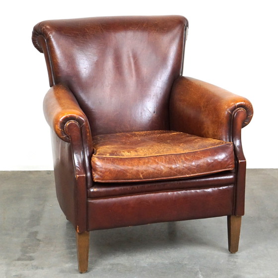 Image 1 of Fauteuil en peau de mouton patiné