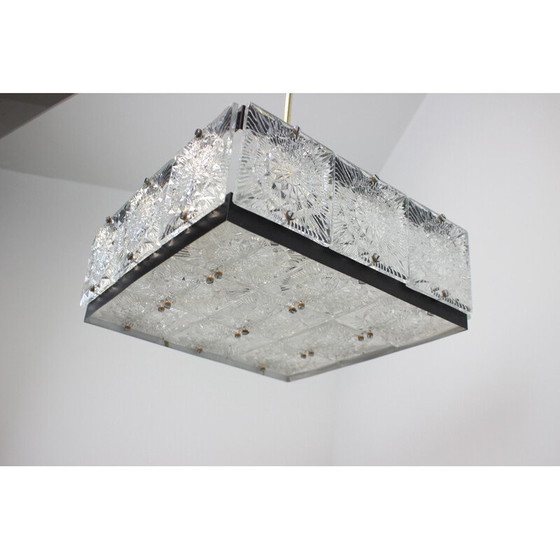 Image 1 of Lampadario vintage in vetro artistico e ottone di Kamenicky Senov, Cecoslovacchia, anni '70