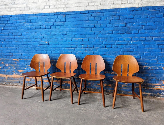 Image 1 of 4 x FDB Møbler chairs -model J67- Ejvind A. Johansson