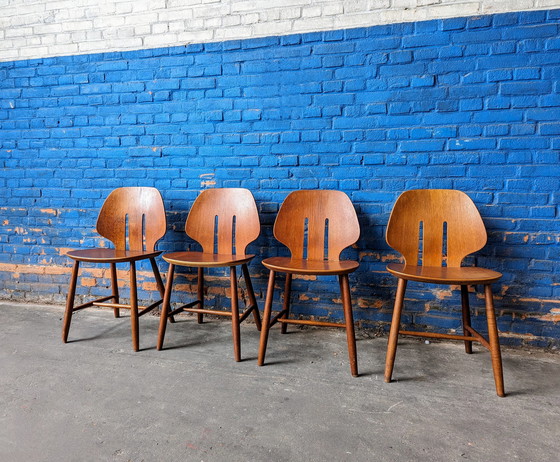 Image 1 of 4 x FDB Møbler chairs -model J67- Ejvind A. Johansson