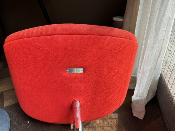 Image 1 of Artifort Little Tulip Swivel Chair Red