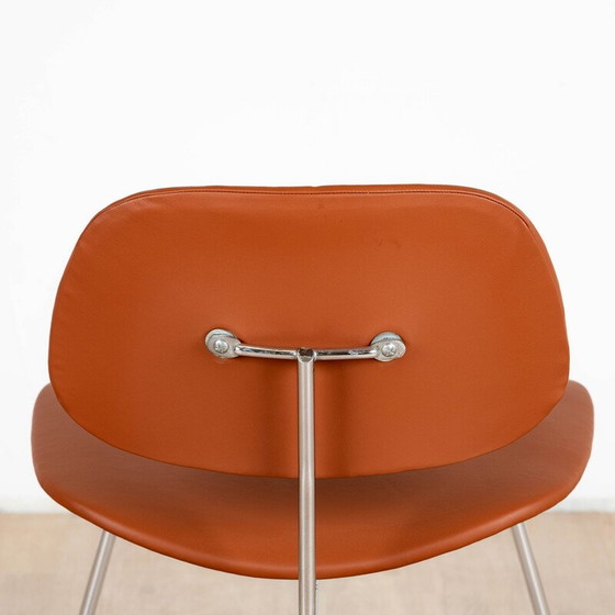 Image 1 of Sedia LCM vintage in pelle e metallo cromato di Ray e Charles Eames per Mobilier International, 1960
