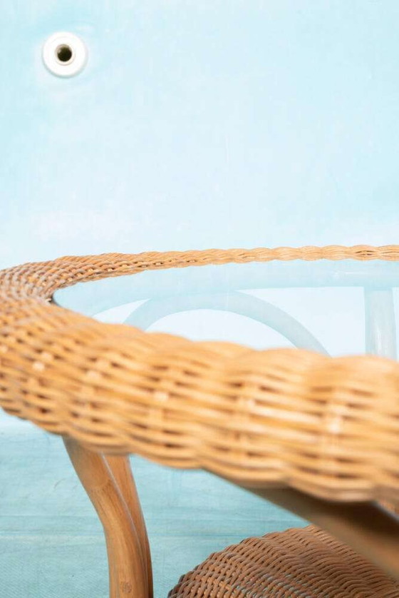 Image 1 of Table basse ronde vintage en osier, verre, rotin de bohème