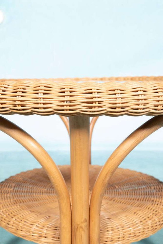 Image 1 of Table basse ronde vintage en osier, verre, rotin de bohème