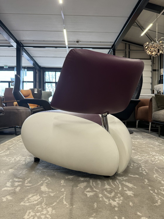 Image 1 of Leolux Pallone Armchair purple white leather