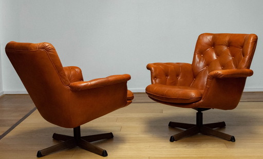 2x Vintage swivel chairs