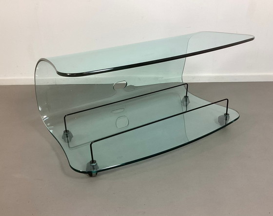 Image 1 of Mesa de centro/soporte para TV de vidrio curvo italiano Fiam