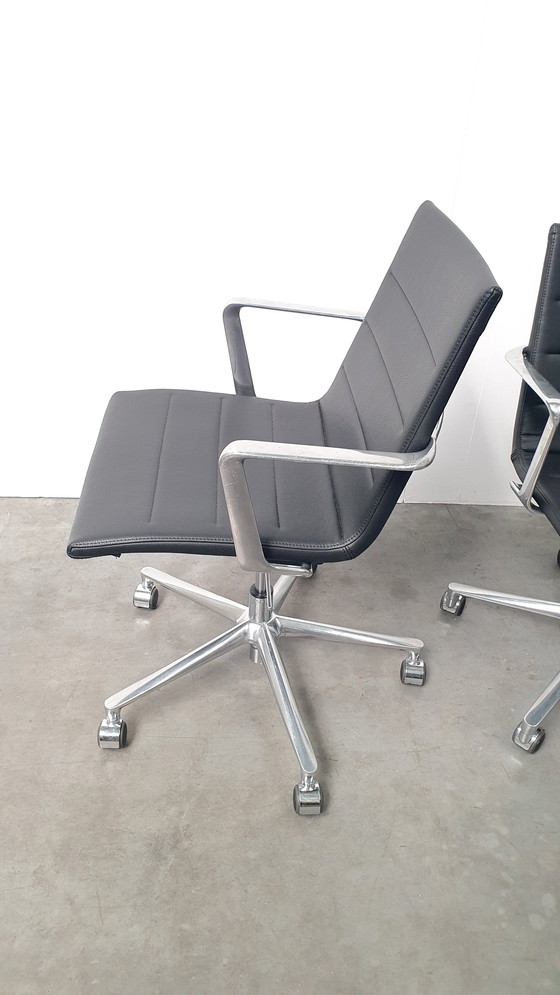 Image 1 of 4x Valea Elle 409 designer office chair ICF casters