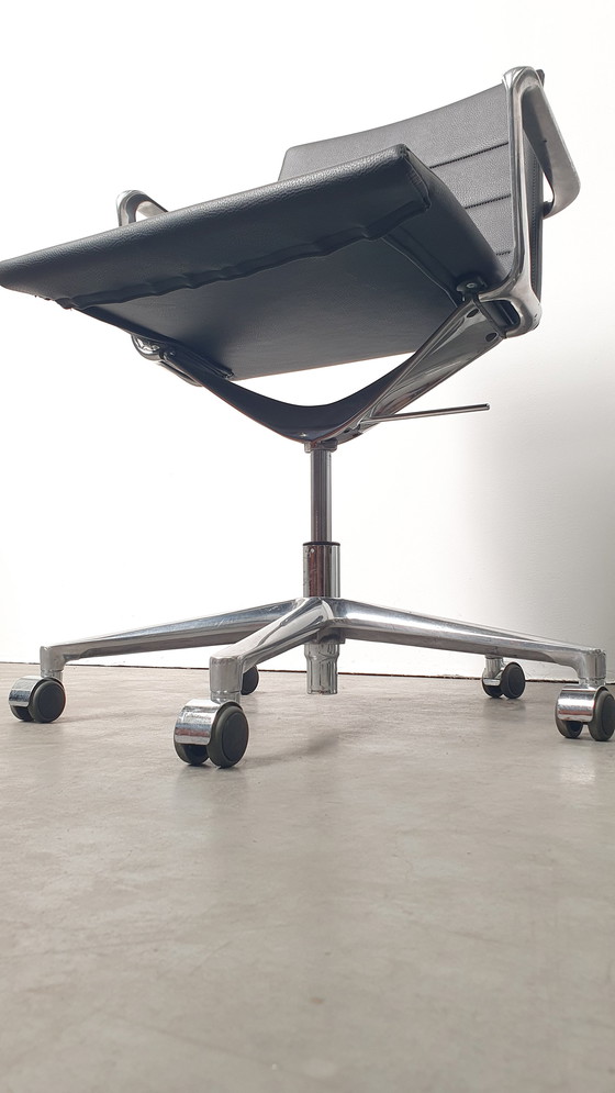 Image 1 of 4x Valea Elle 409 designer office chair ICF casters