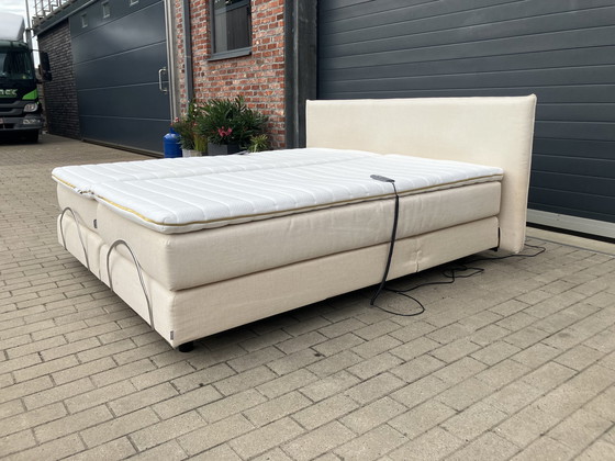 Image 1 of Beige Auping Boxspring 180x200 fully electric incl matr et topper